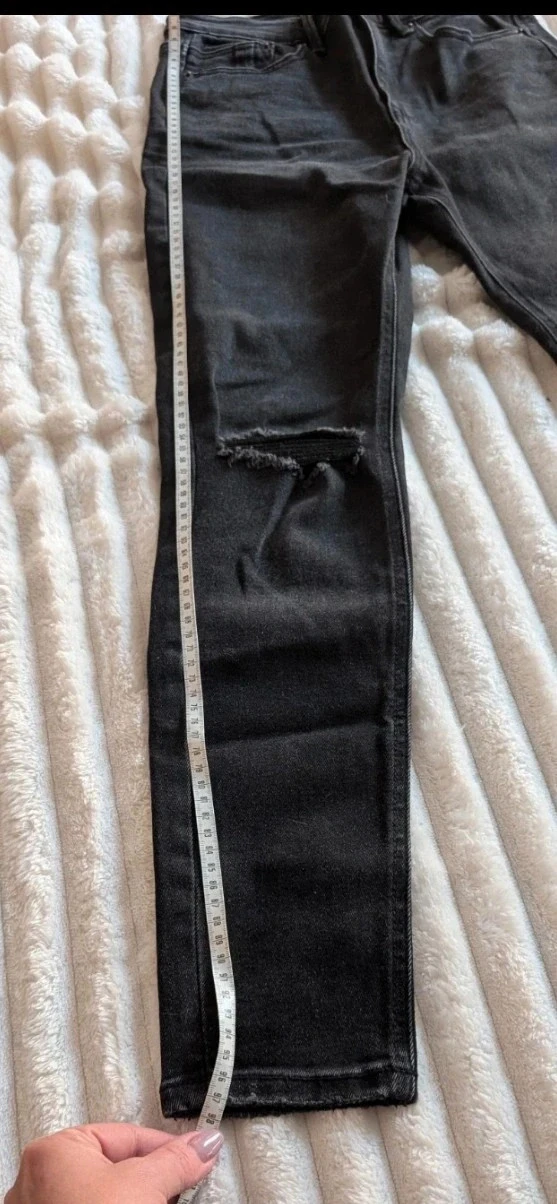 Magnífico Jean skinny cintura alta negro Stradivarius roto en la rodilla – photo 6